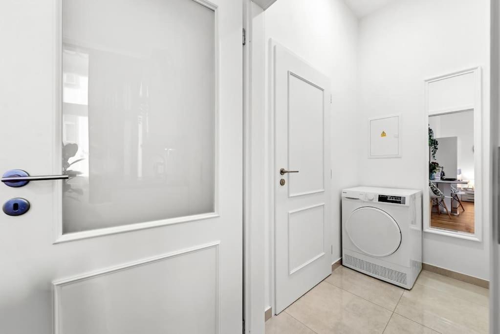 Boho Brand New Studio Prag
